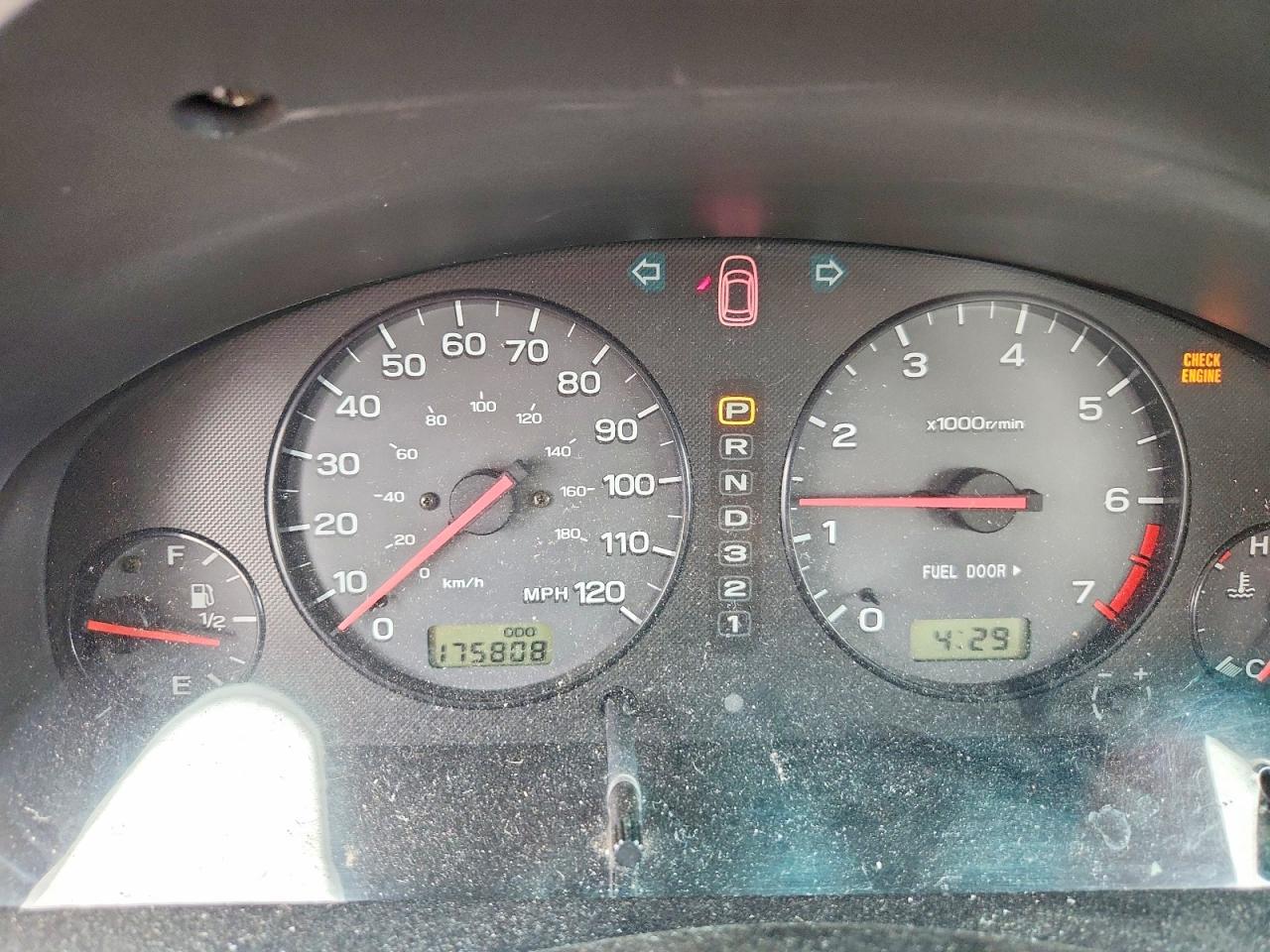 2000 SUBARU Legacy