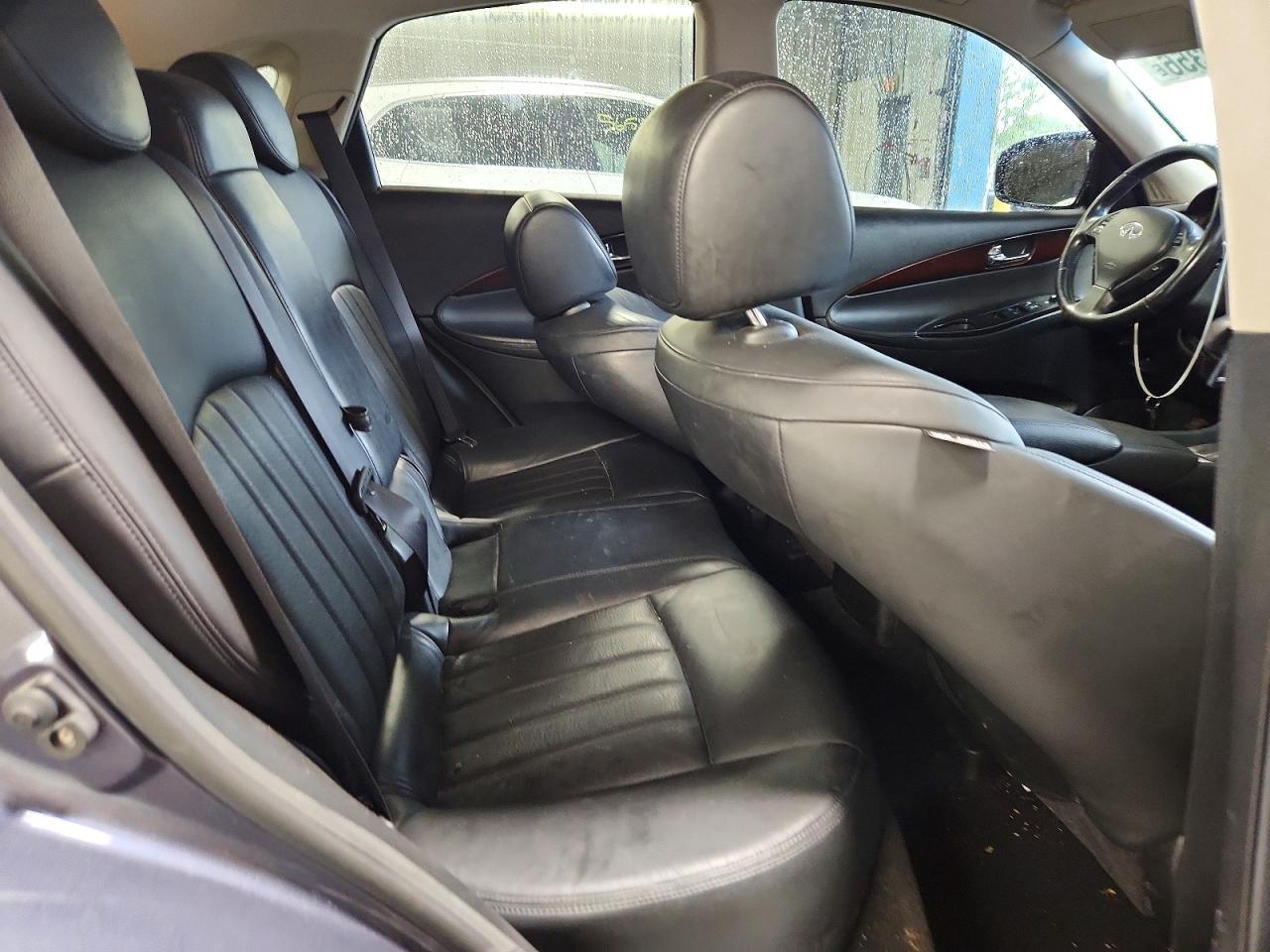 2010 INFINITI EX35