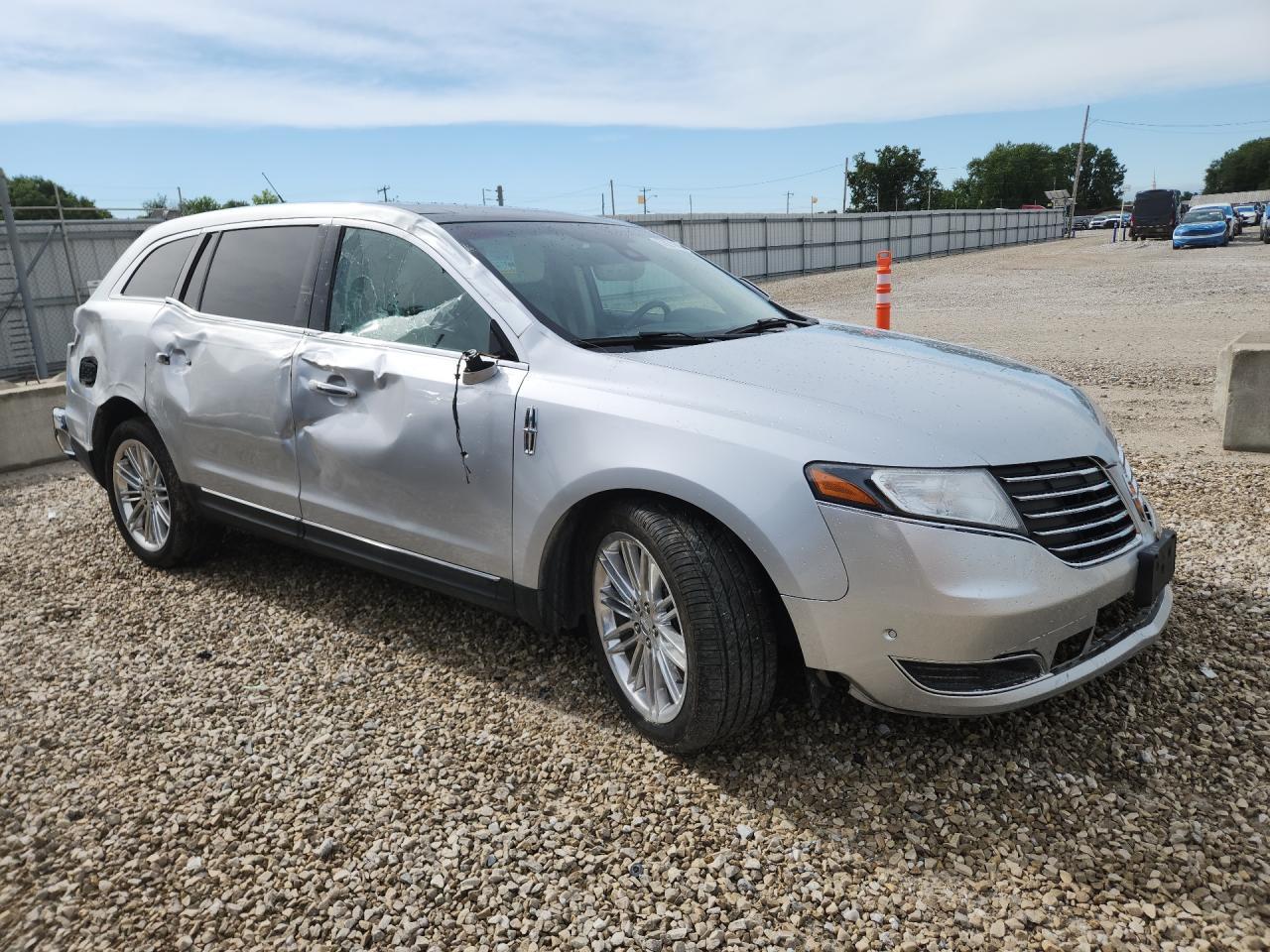 2018 LINCOLN MKT