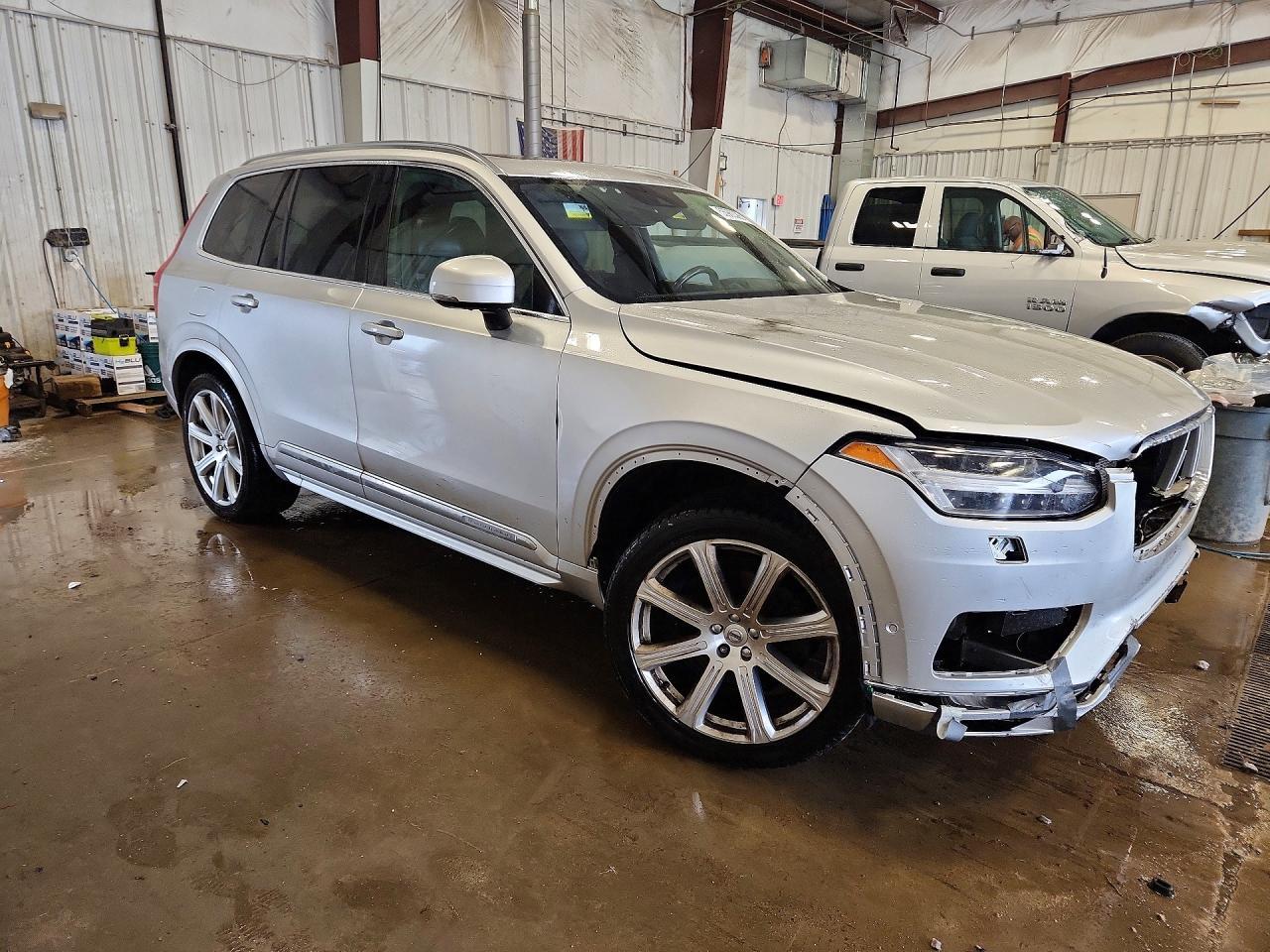 2018 VOLVO XC90