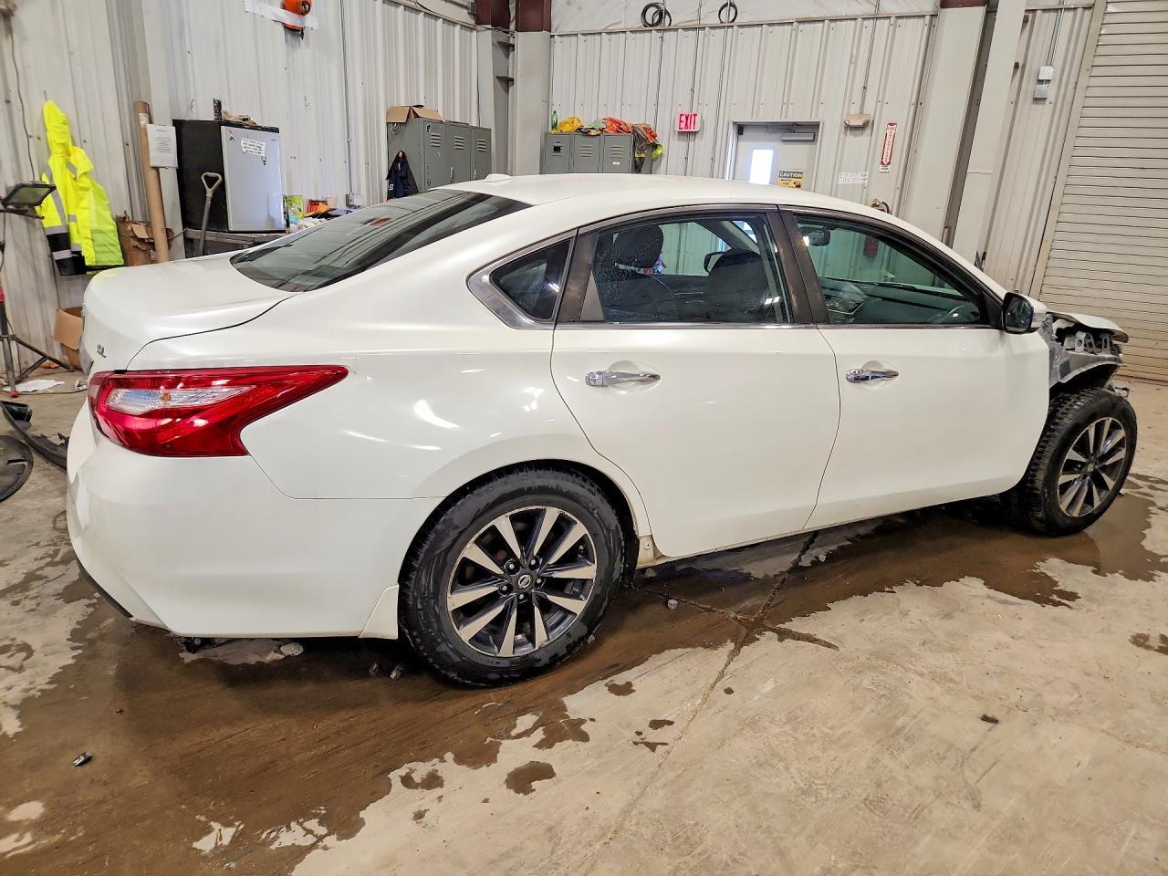 2016 NISSAN ALTIMA