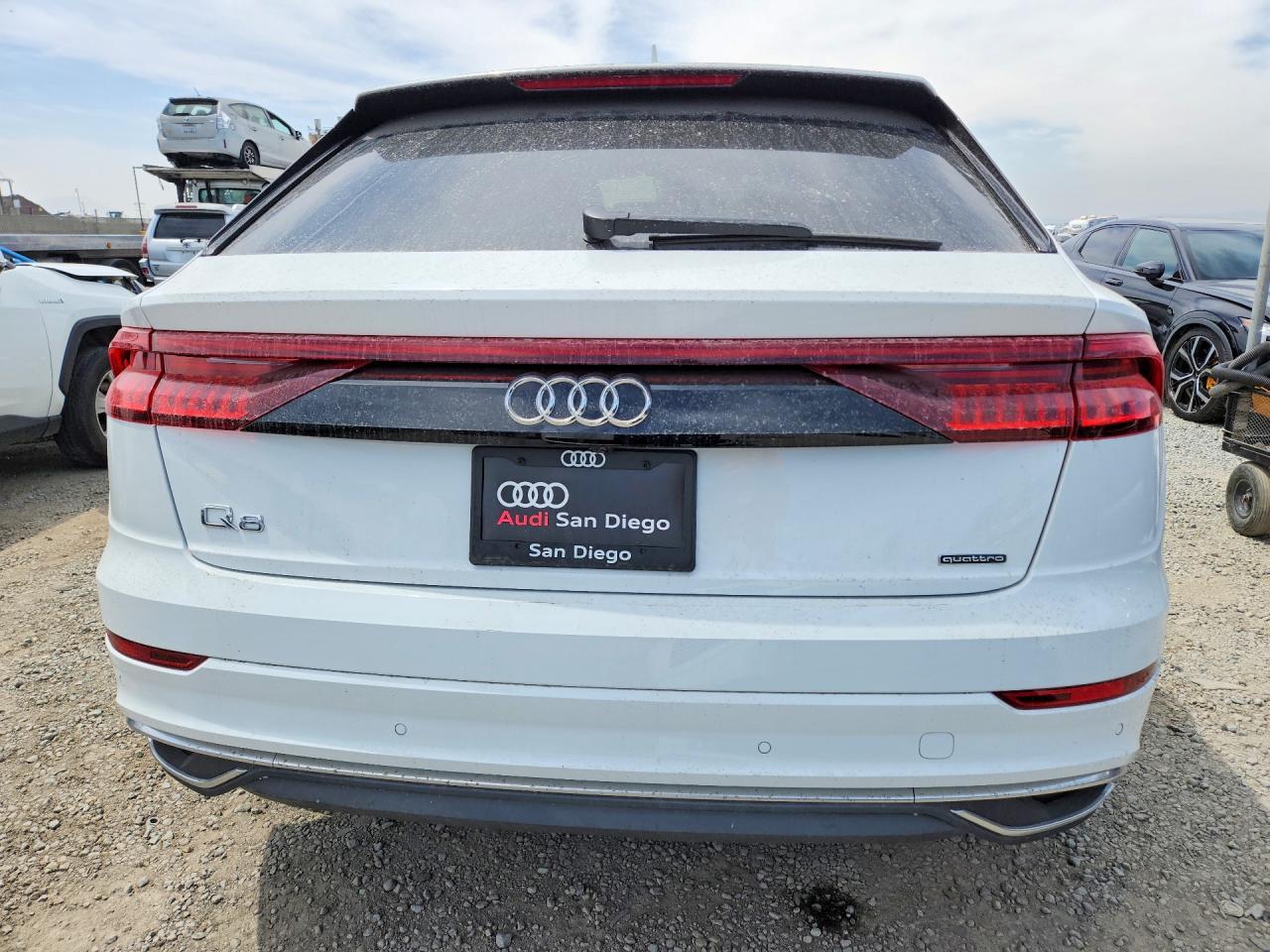 2023 AUDI Q8