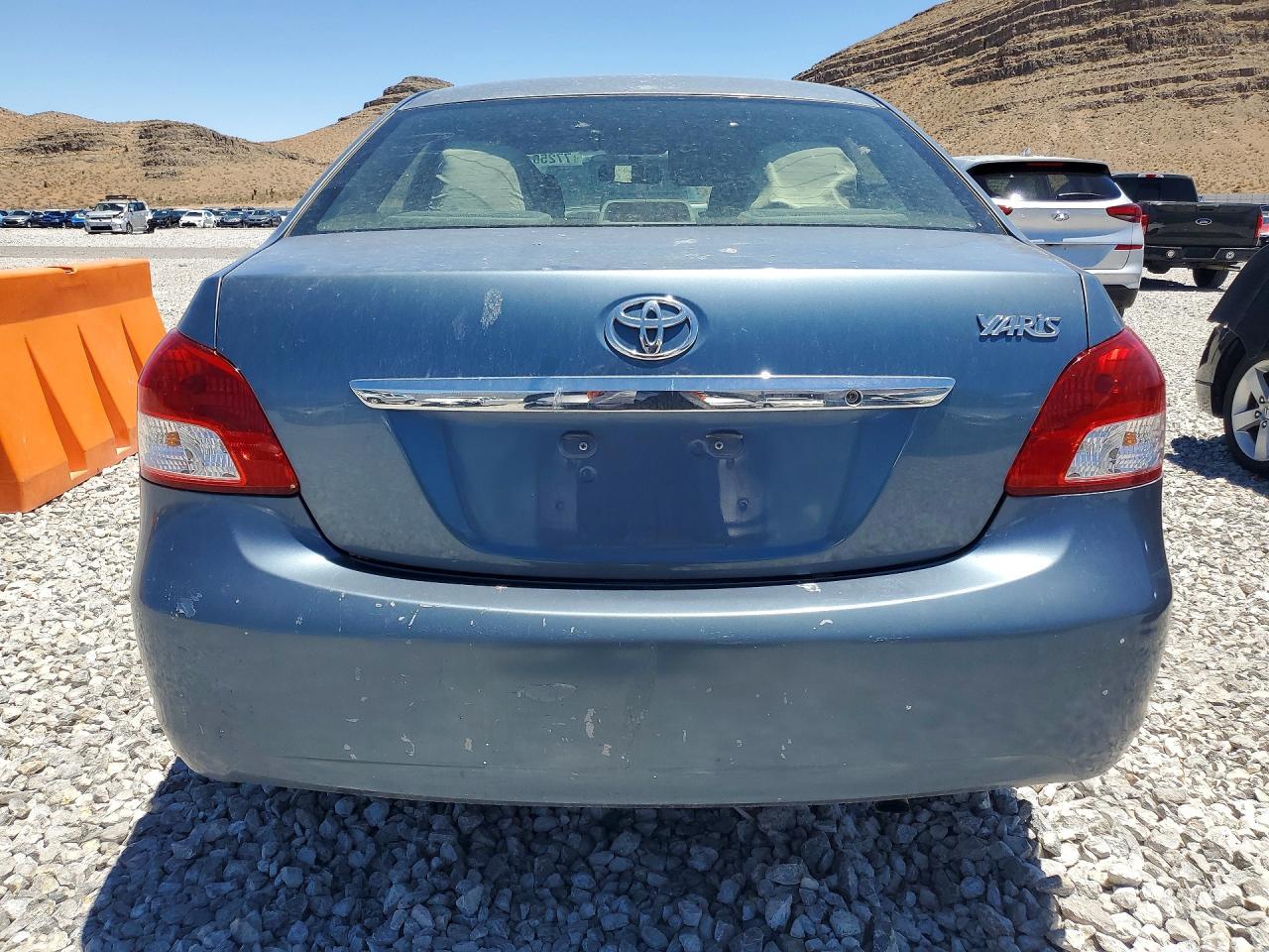 2012 TOYOTA YARIS
