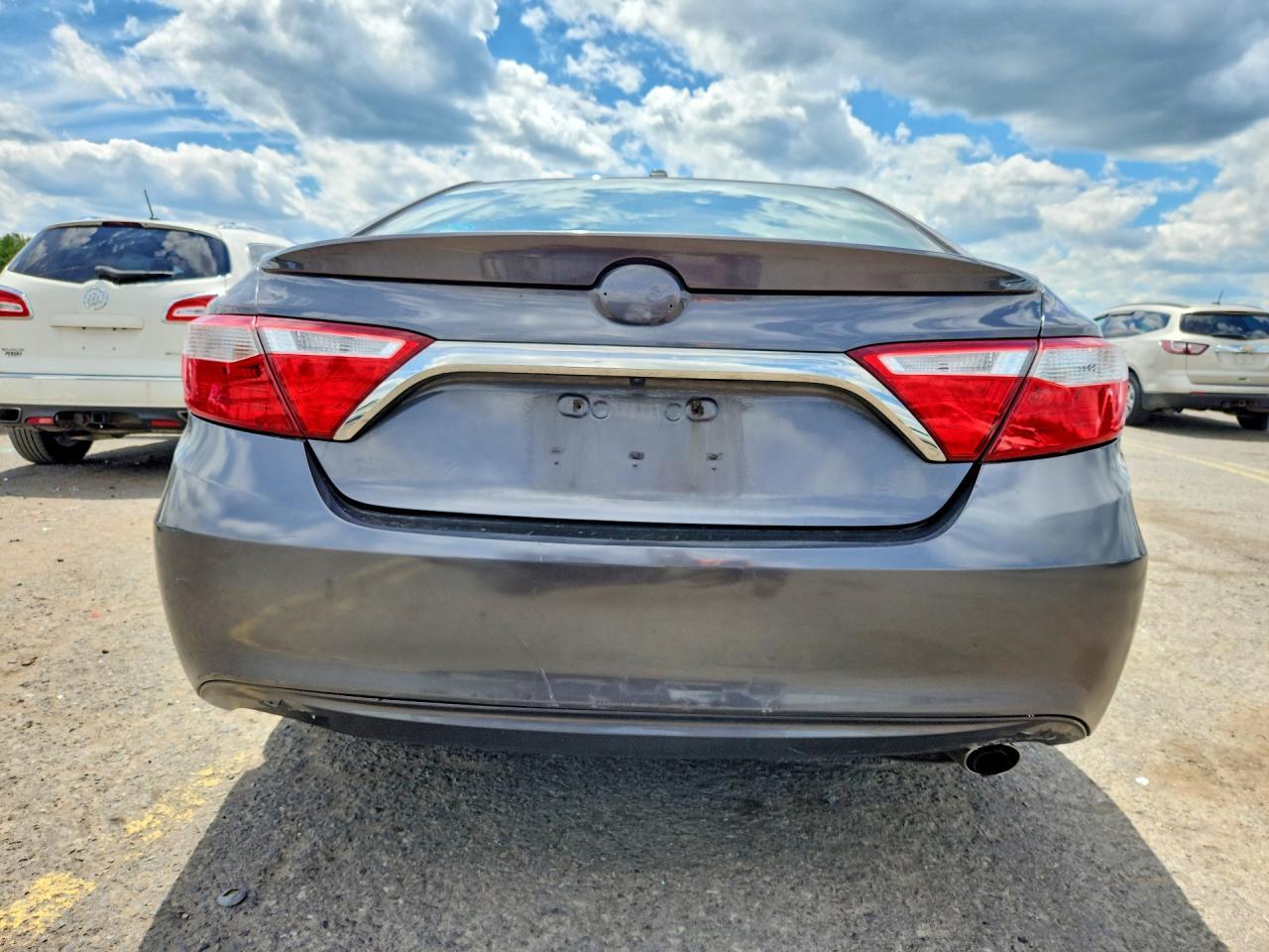 2016 TOYOTA CAMRY