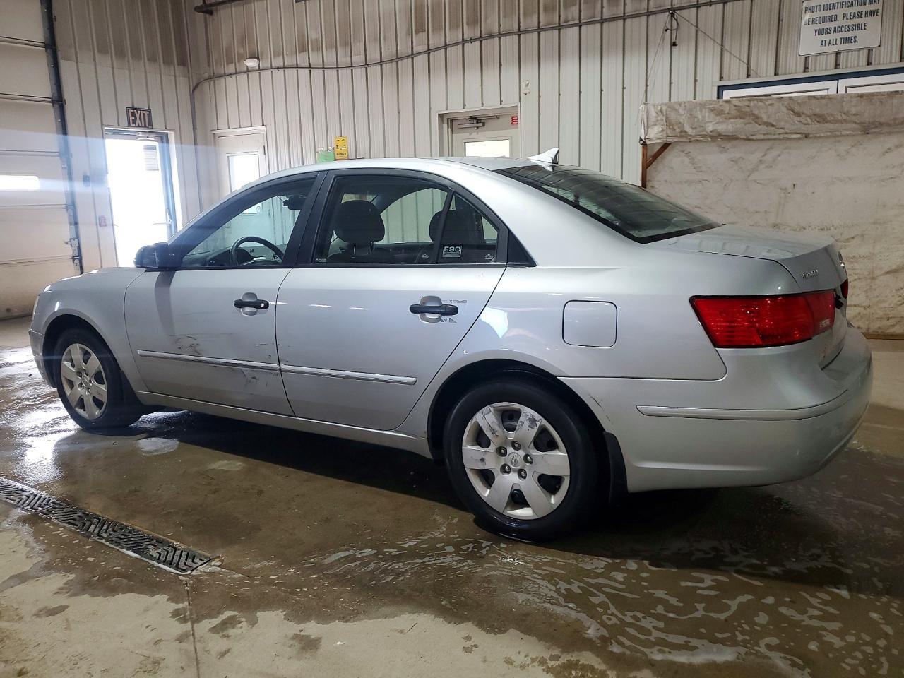 2010 HYUNDAI SONATA