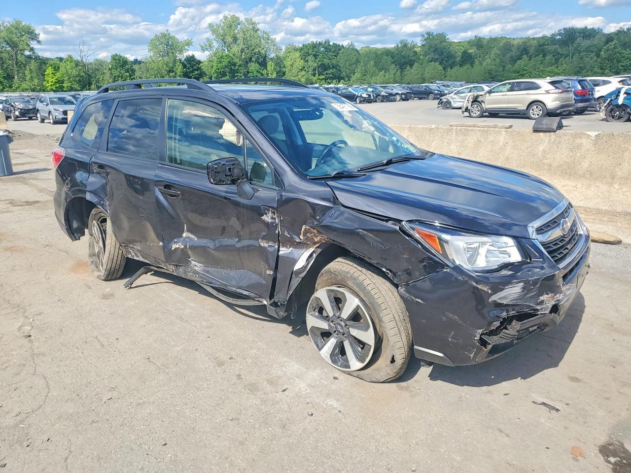 2017 SUBARU FORESTER