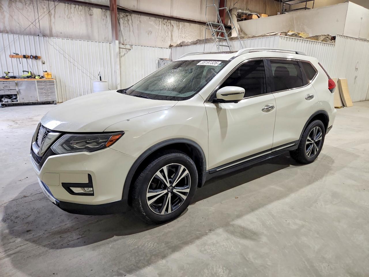 2017 NISSAN ROGUE