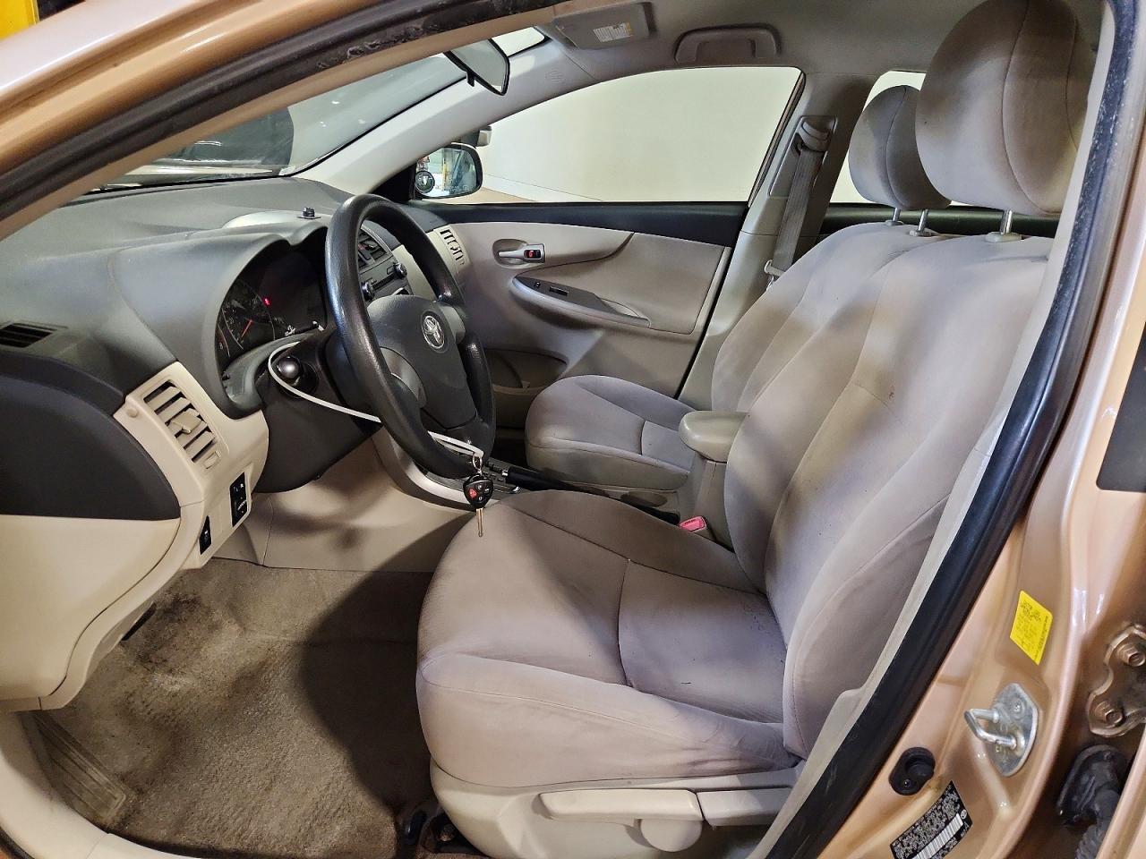 2011 TOYOTA COROLLA