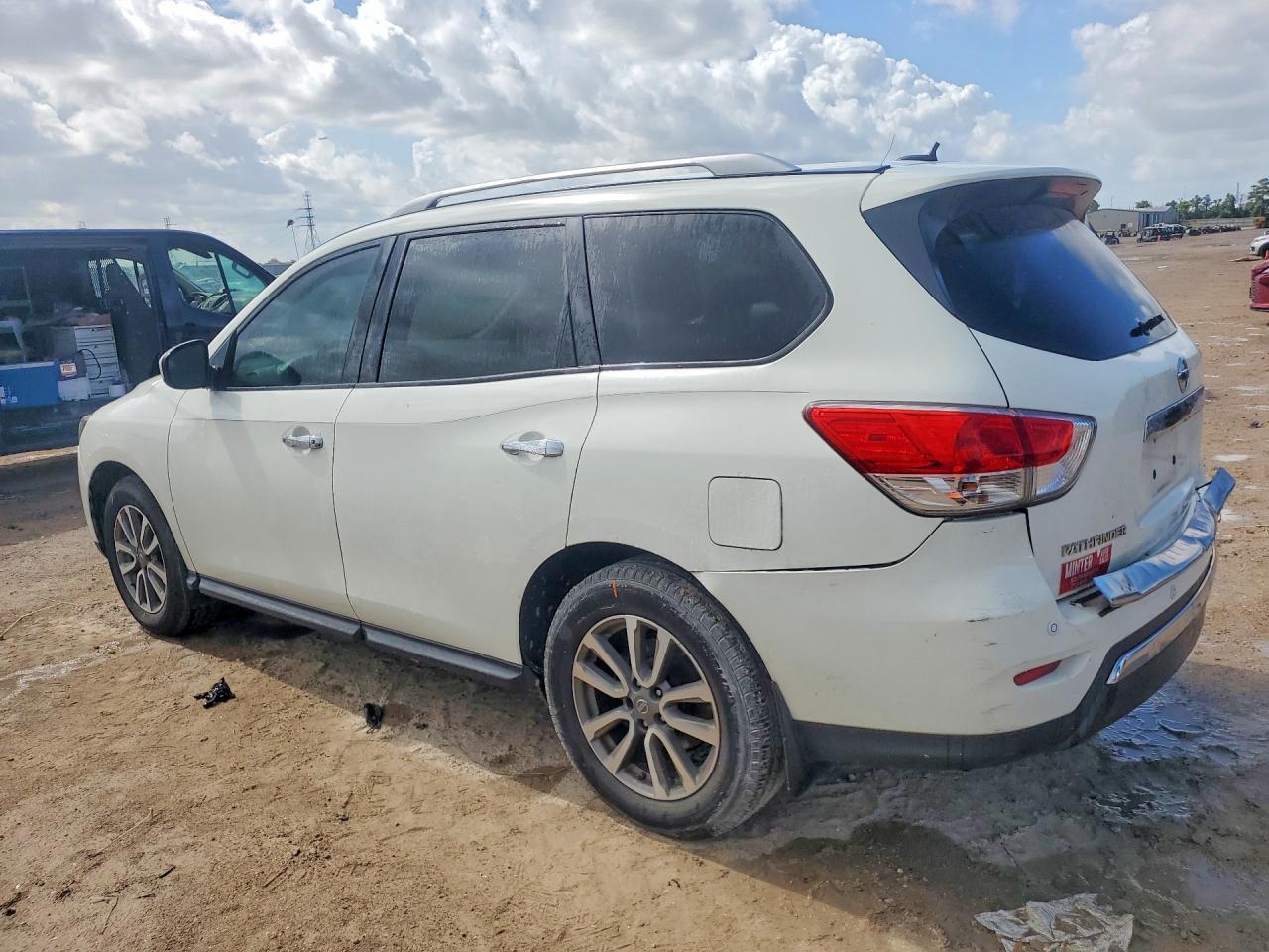 2016 NISSAN PATHFINDER