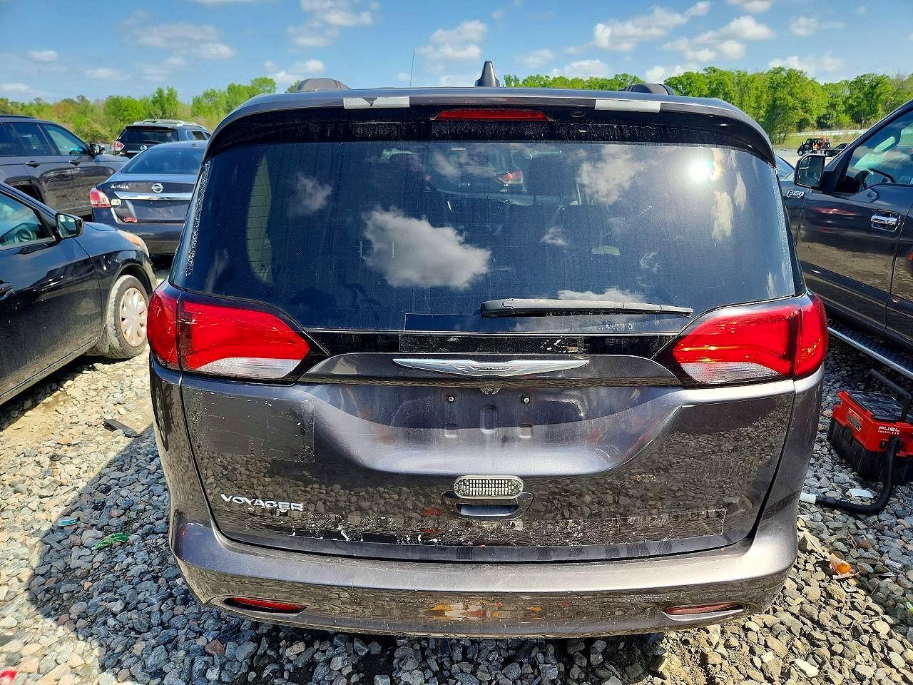 2021 CHRYSLER Voyager