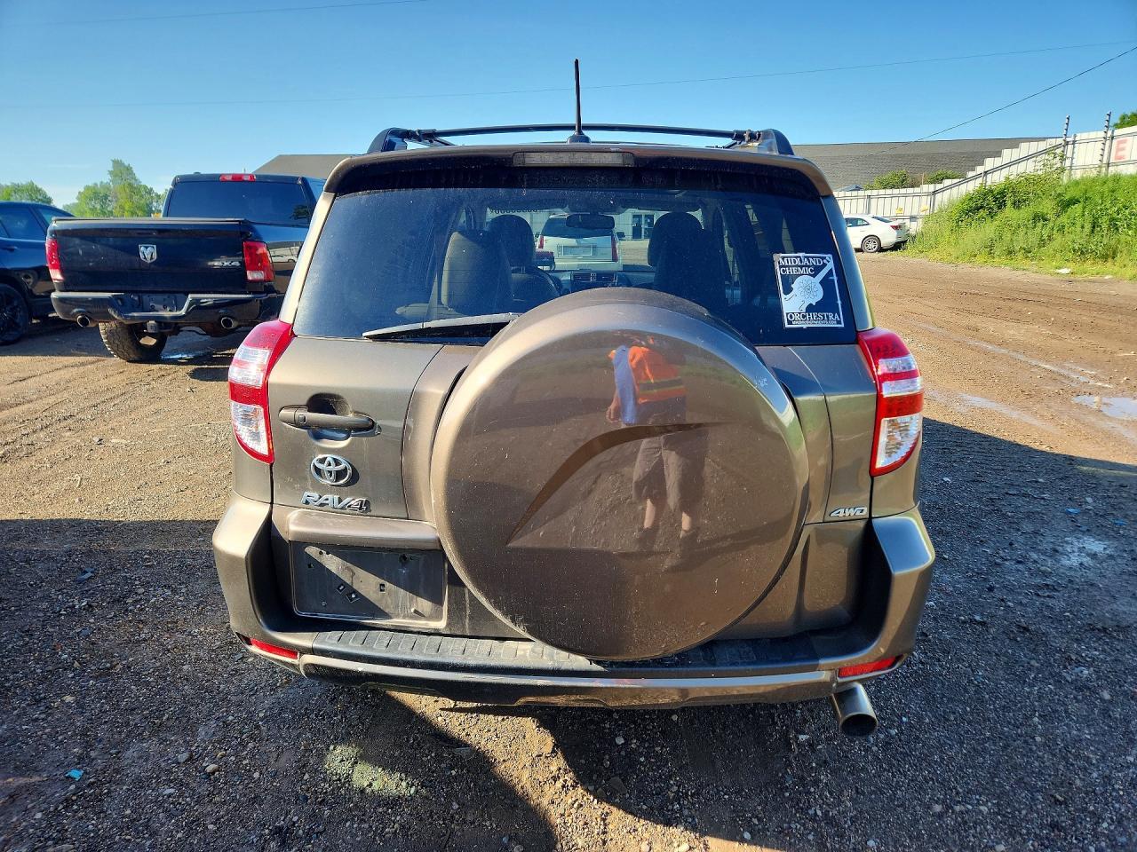 2011 TOYOTA RAV4