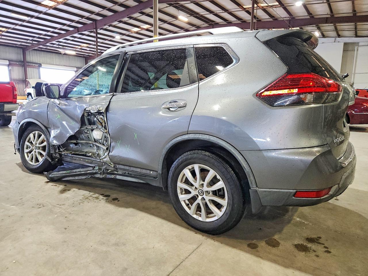 2017 NISSAN ROGUE