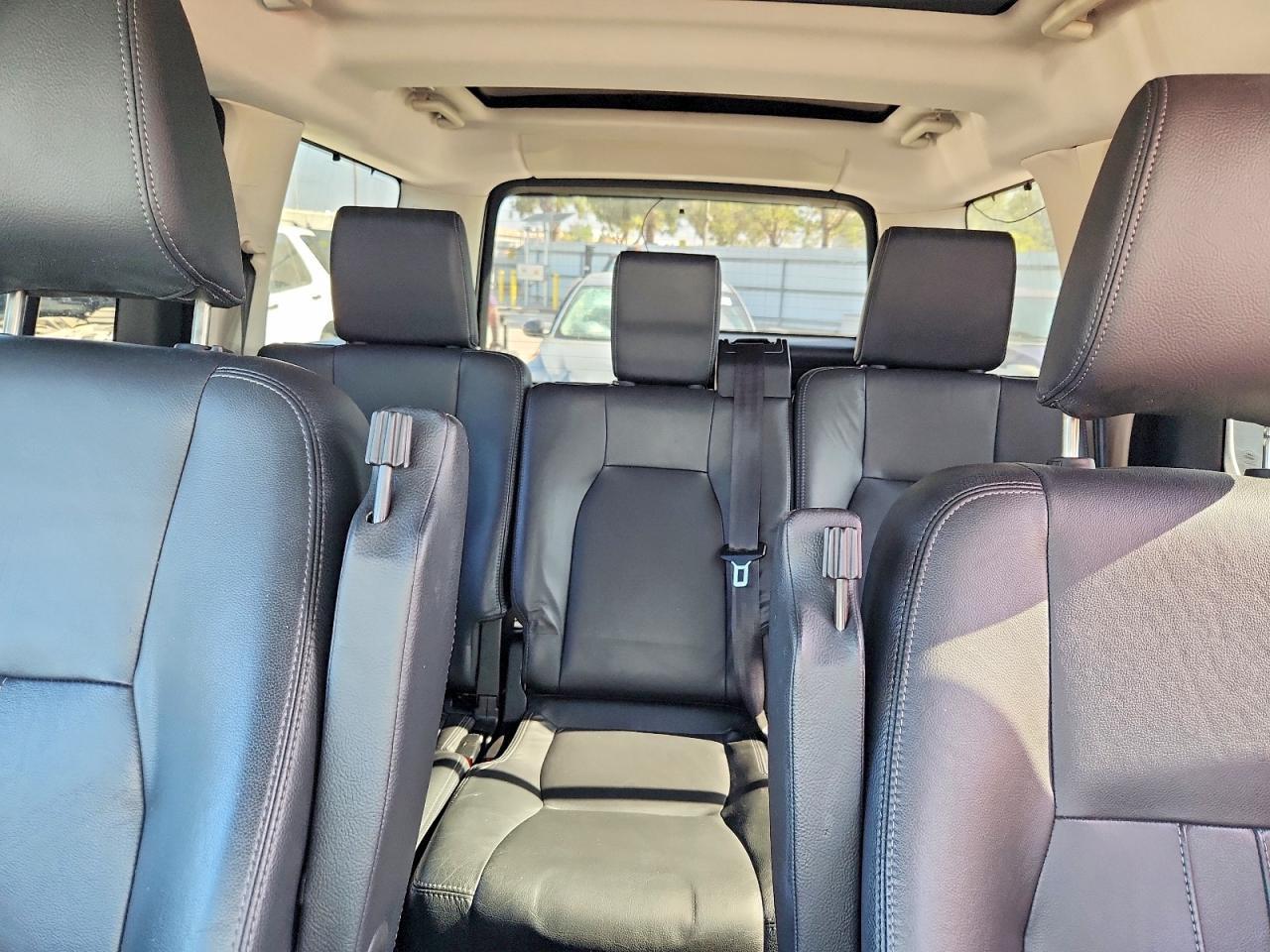 2015 LAND ROVER LR4