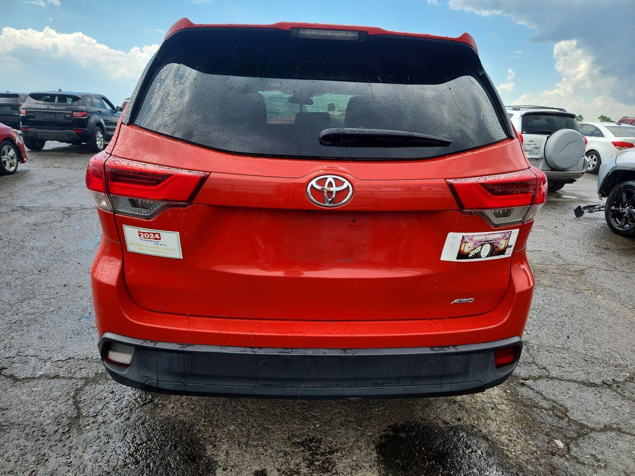 2017 TOYOTA HIGHLANDER