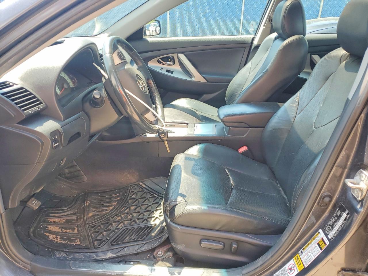 2010 TOYOTA CAMRY