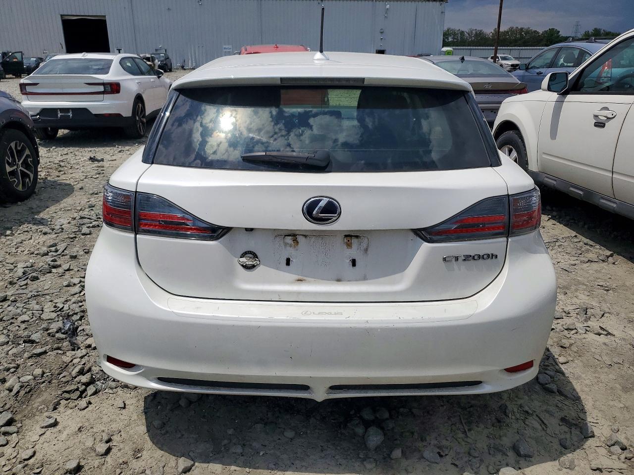 2013 LEXUS CT 200