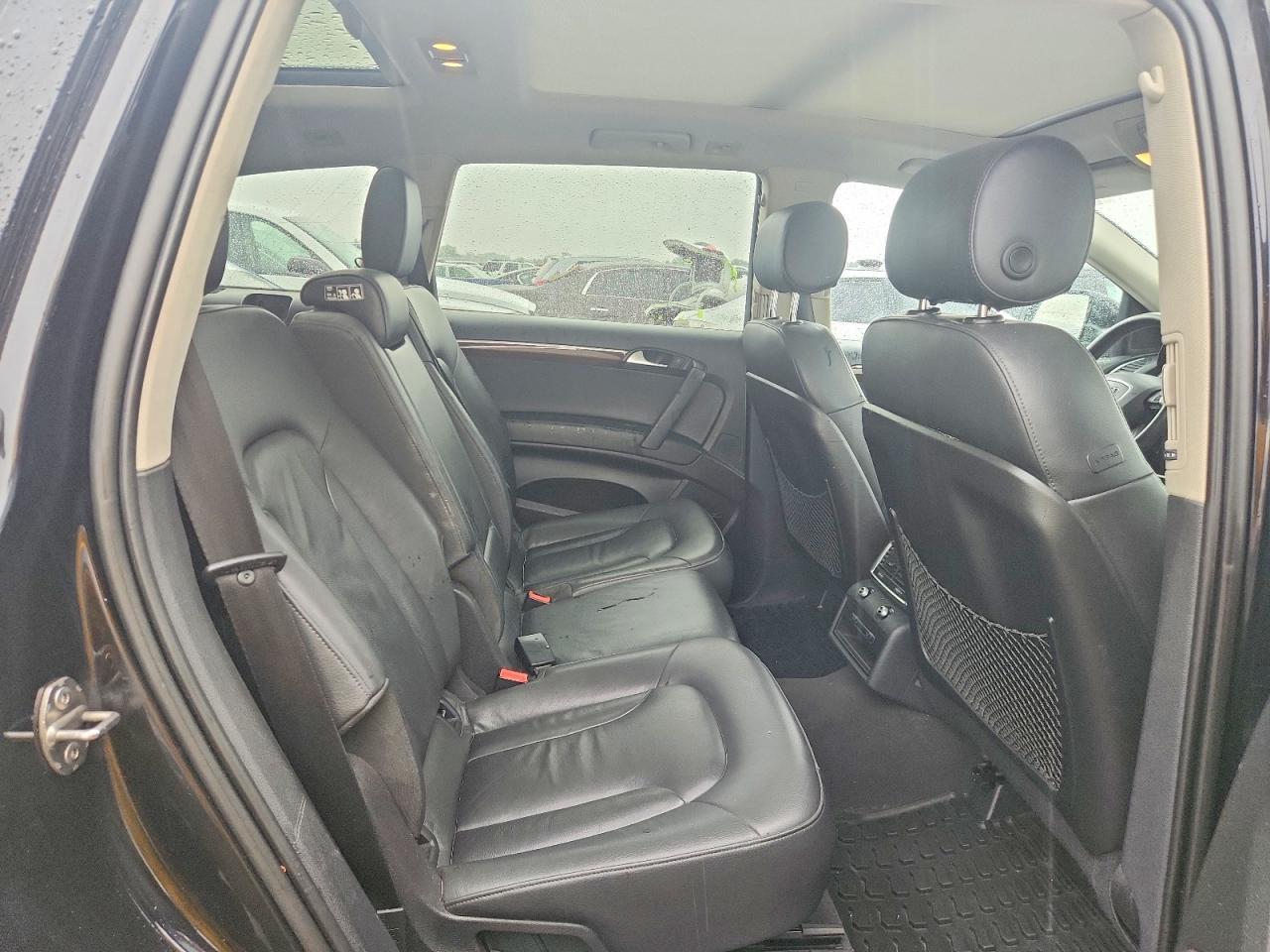 2012 AUDI Q7