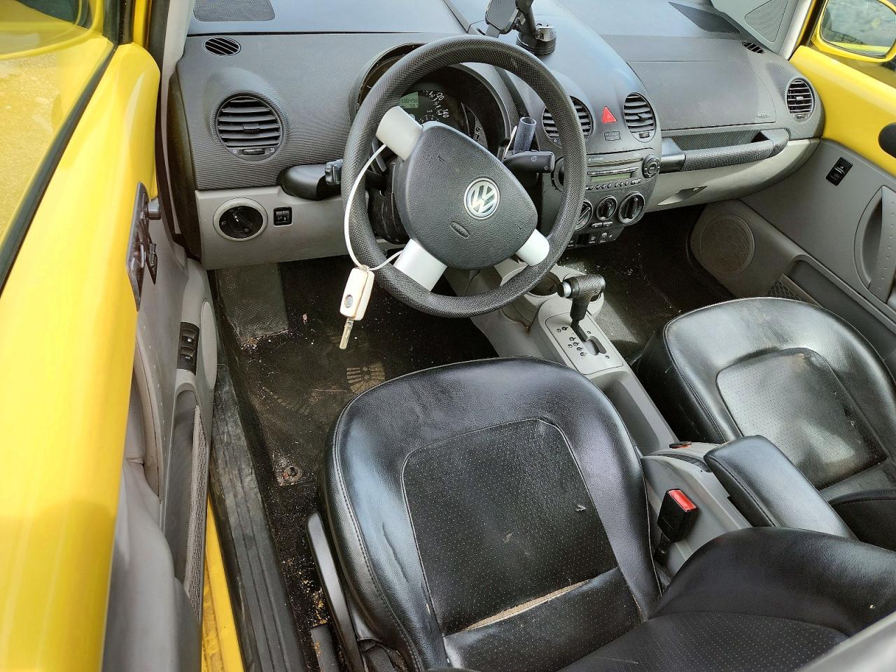 2005 VOLKSWAGEN Beetle