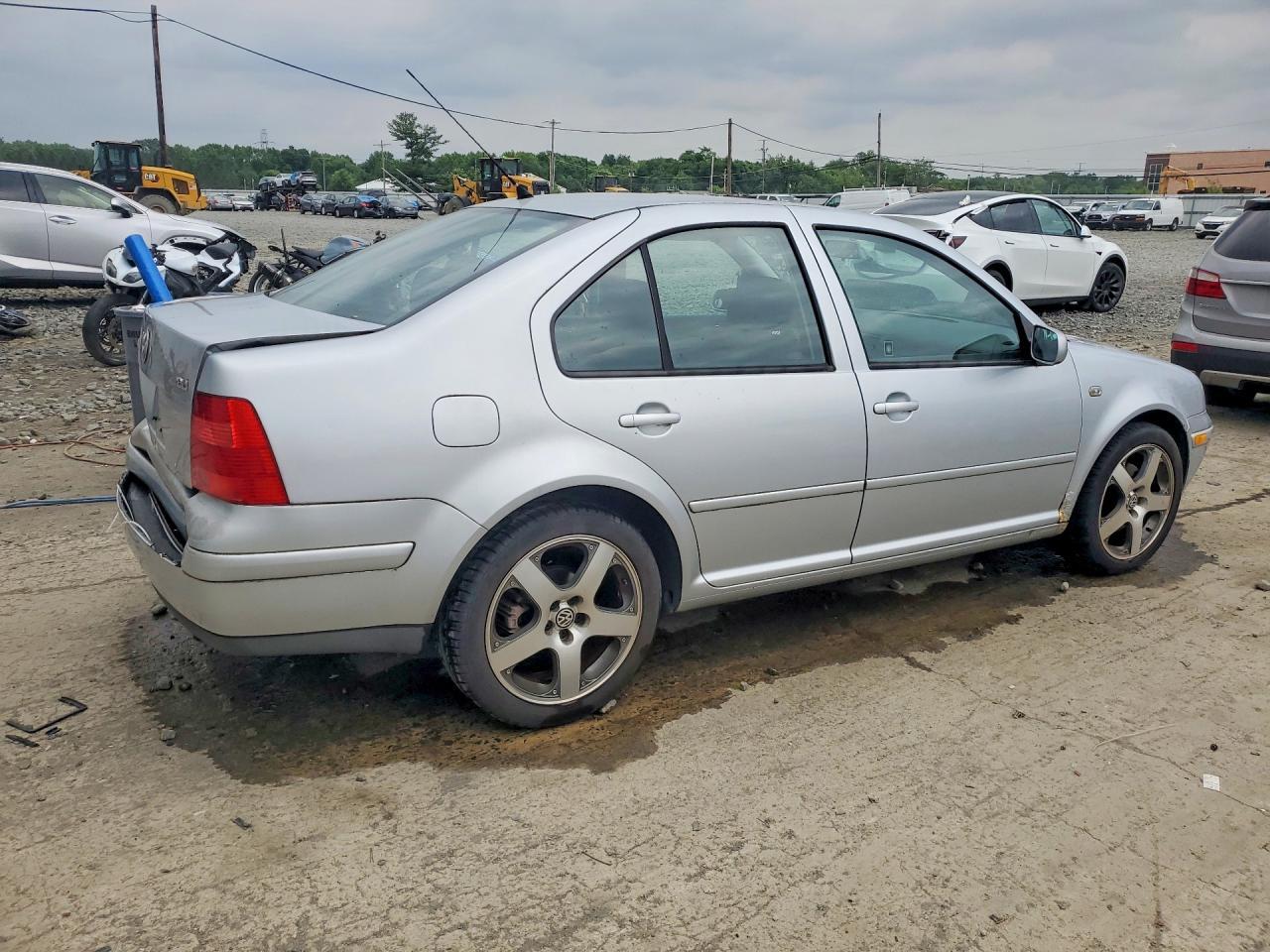 2003 VOLKSWAGEN JETTA