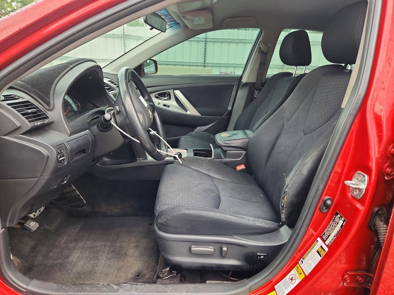 2010 TOYOTA CAMRY