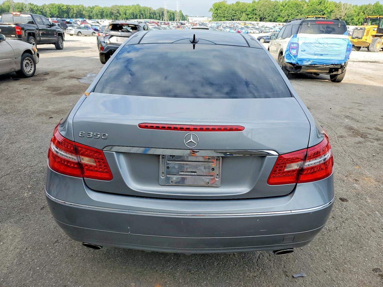 2010 MERCEDES-BENZ E-Class