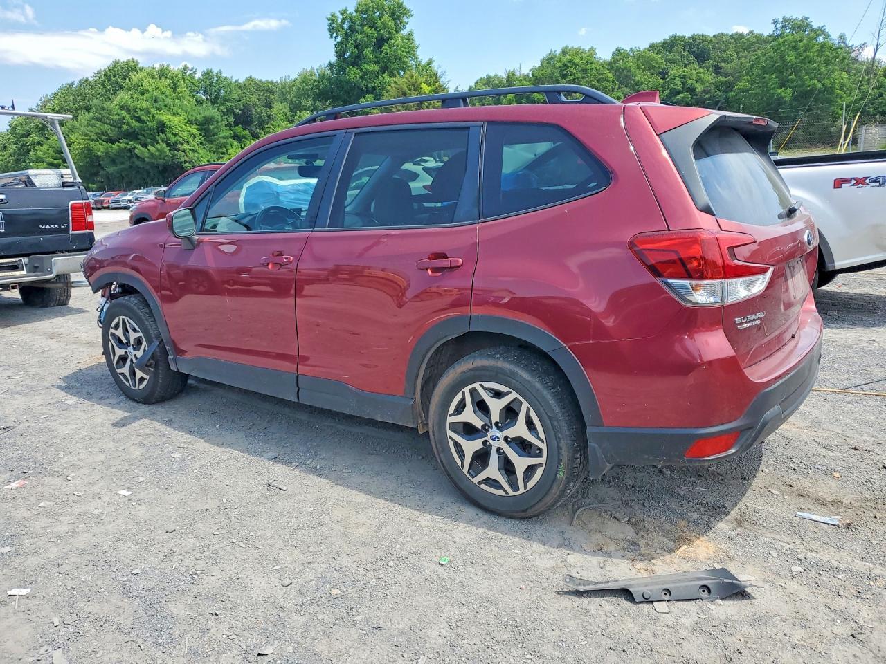 2023 SUBARU FORESTER