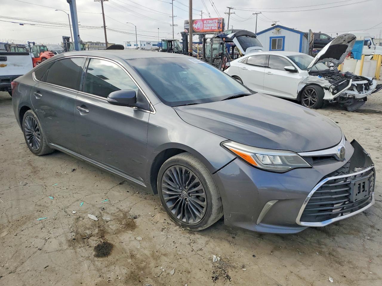 2017 TOYOTA Avalon
