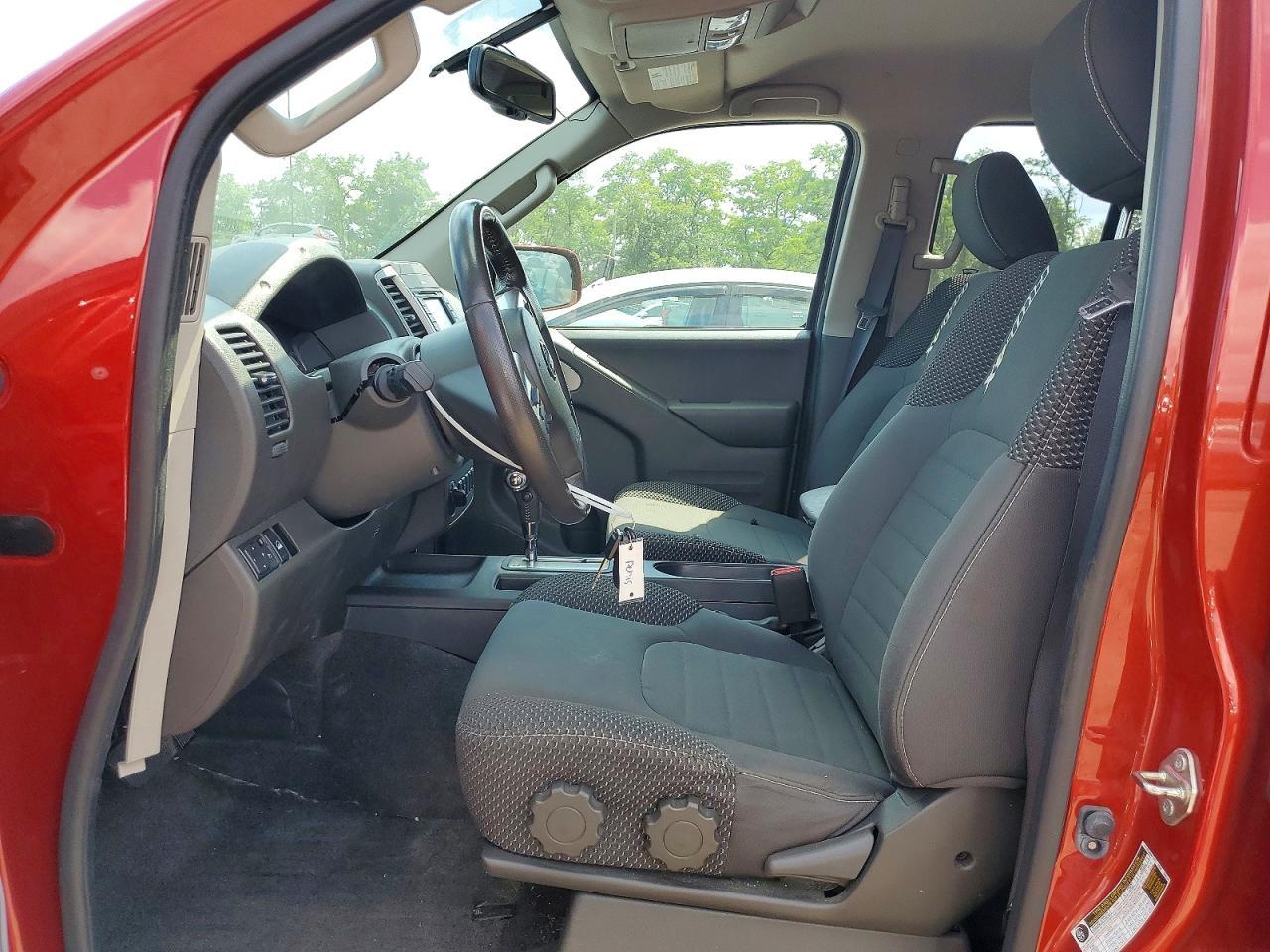 2017 NISSAN Frontier