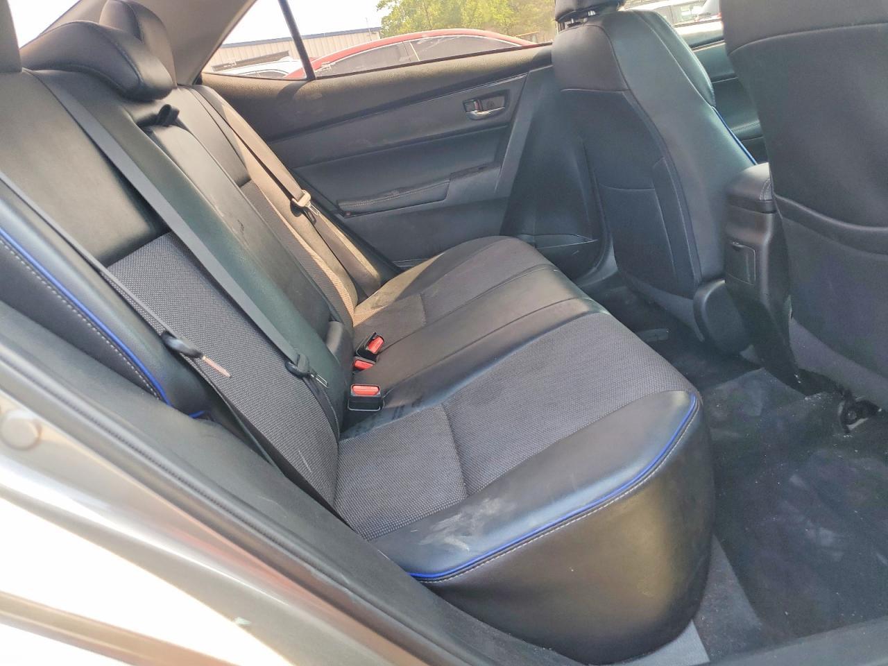 2017 TOYOTA COROLLA