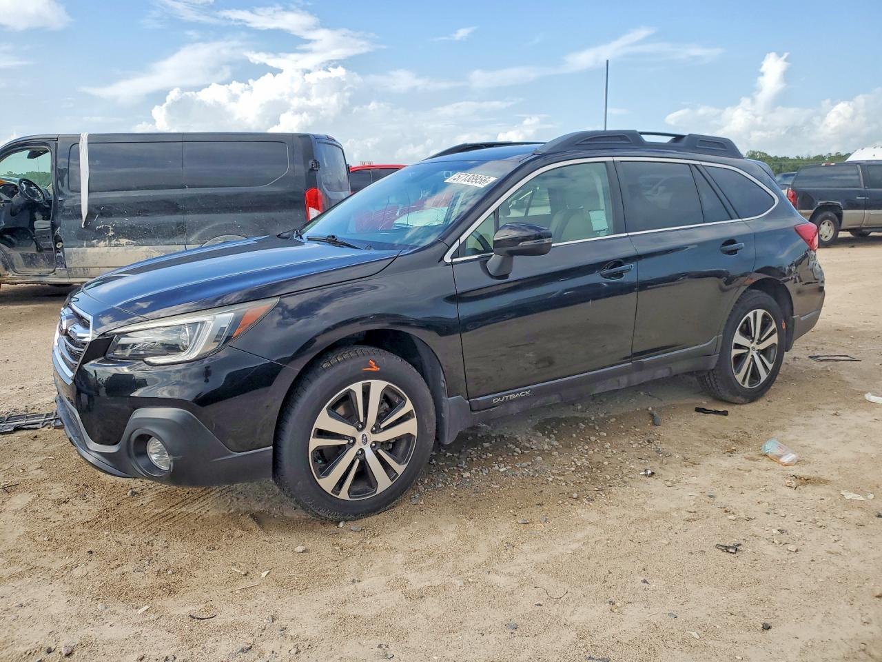 2018 SUBARU Outback