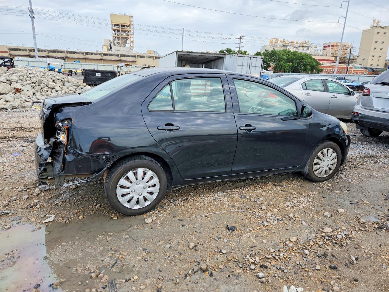 2012 TOYOTA YARIS