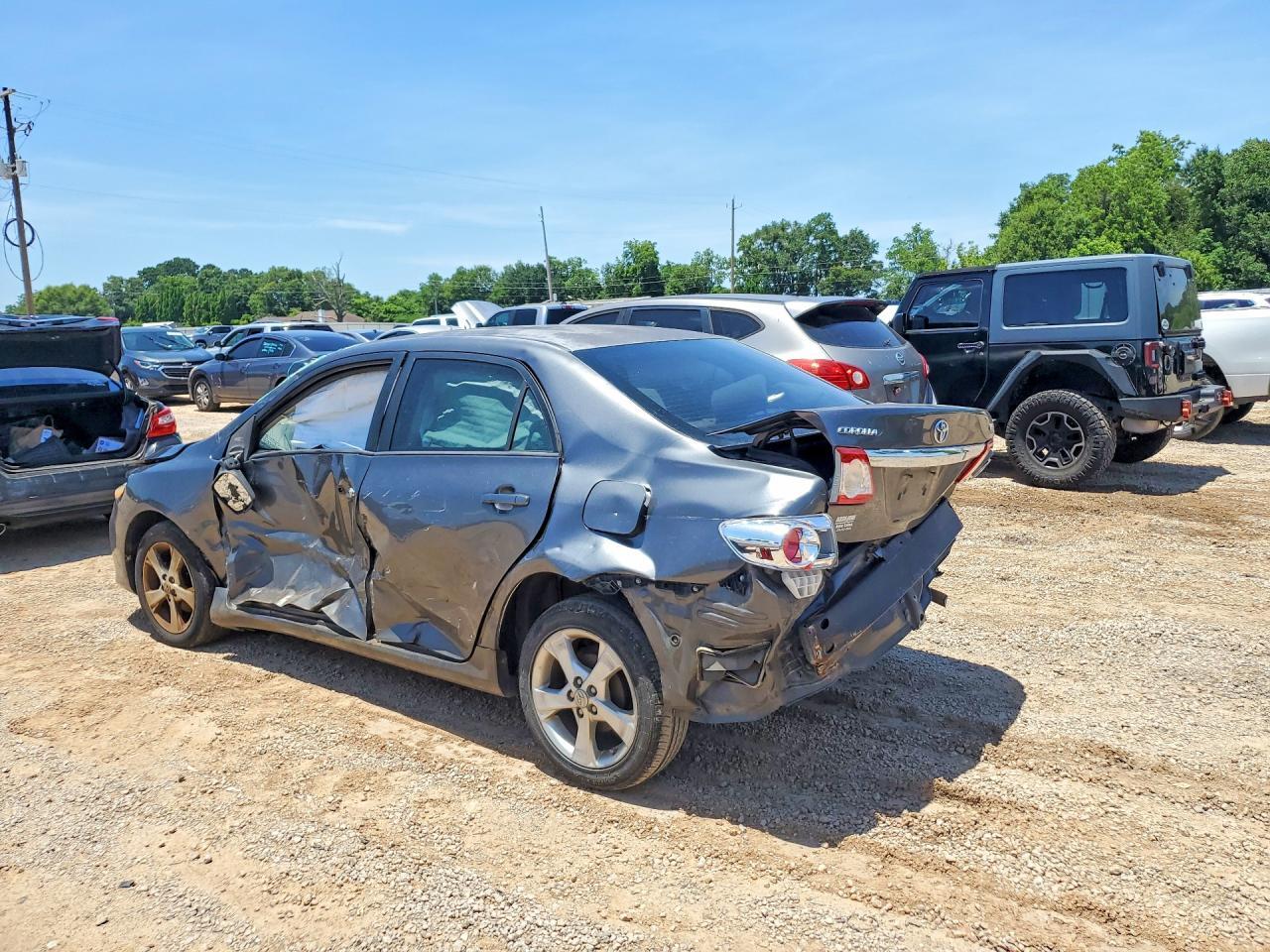 2011 TOYOTA COROLLA