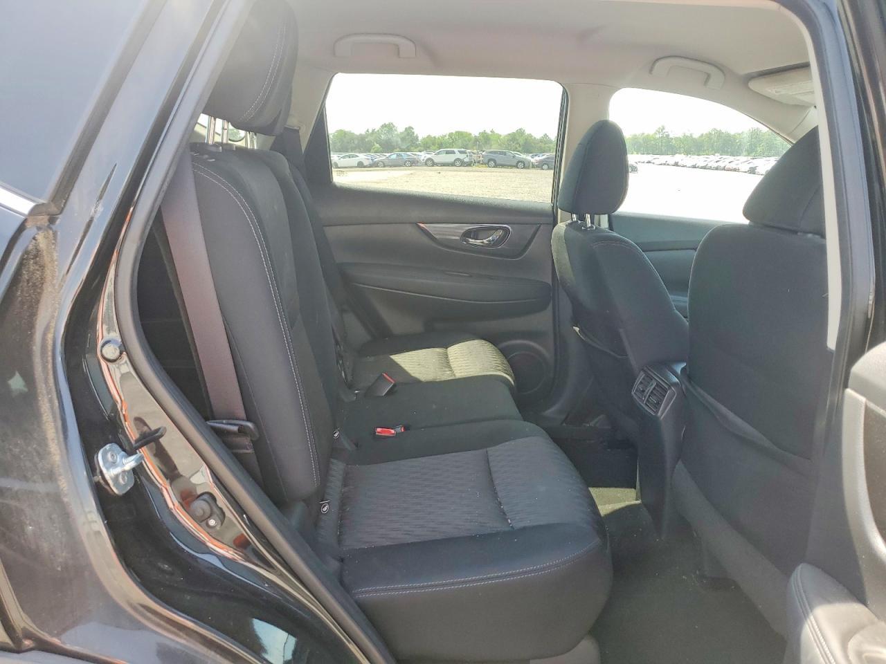 2017 NISSAN ROGUE