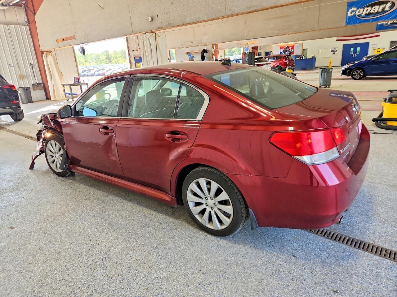2011 SUBARU Legacy