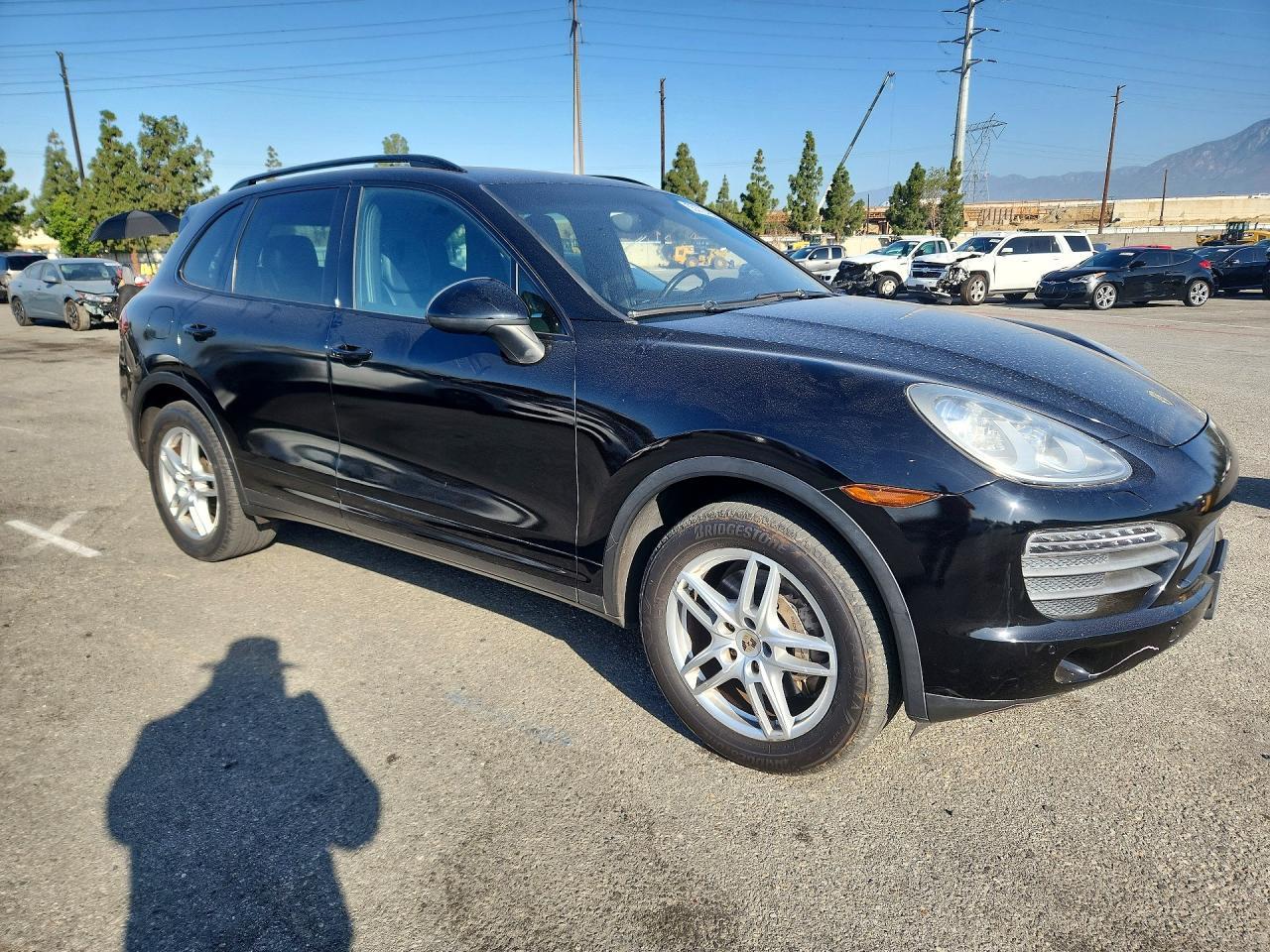 2011 PORSCHE CAYENNE