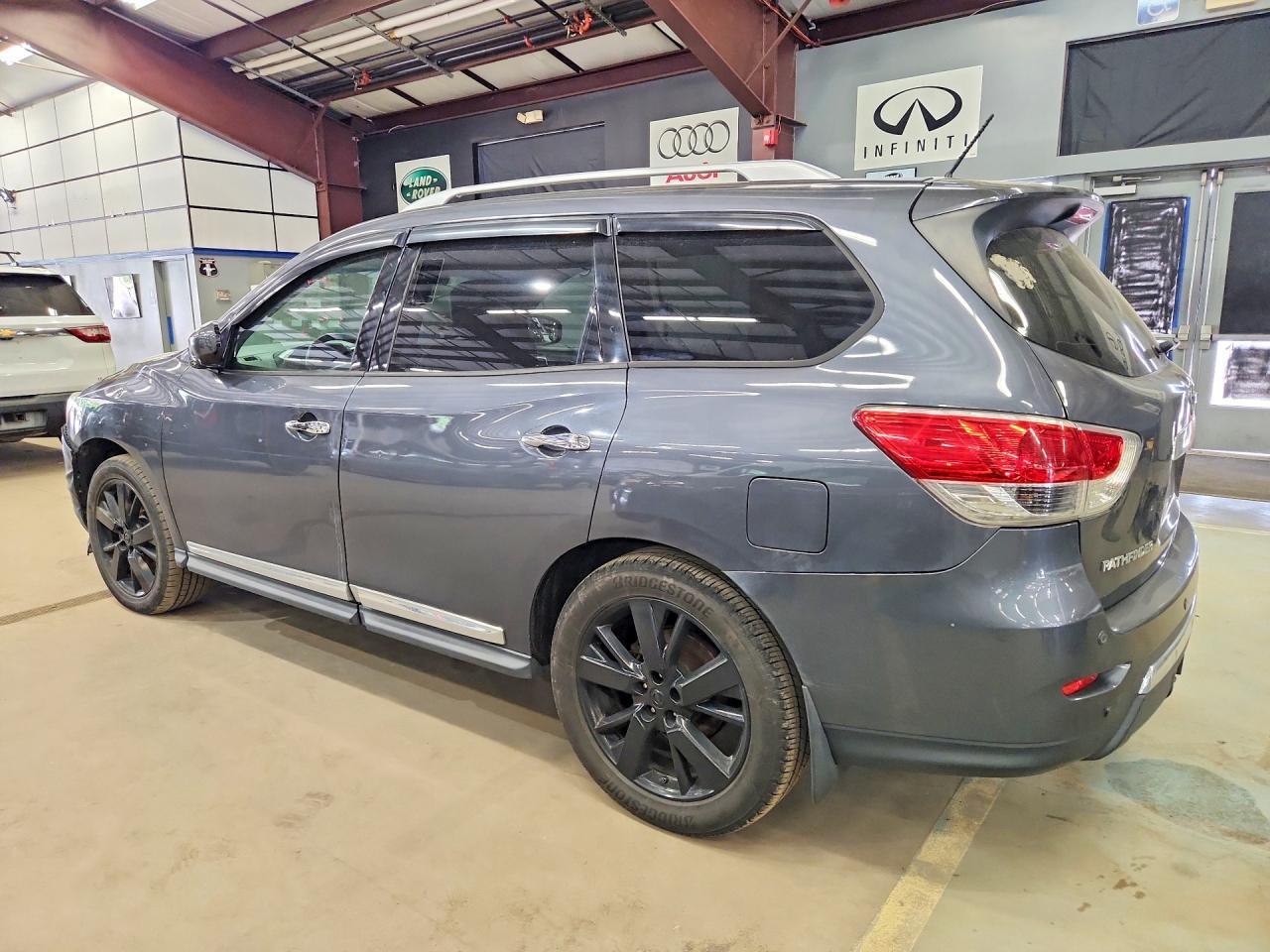 2013 NISSAN PATHFINDER