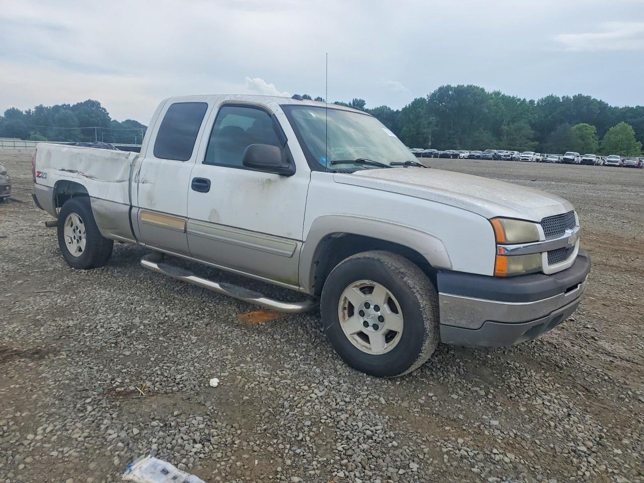 2004 CHEVROLET Silverado