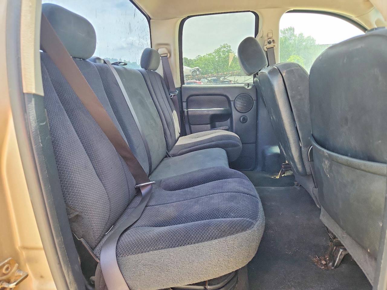 2004 DODGE Ram 2500