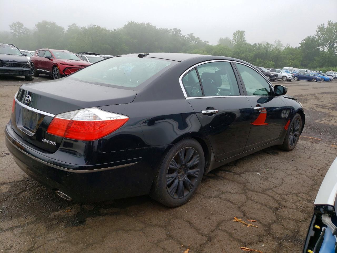 2009 HYUNDAI GENESIS