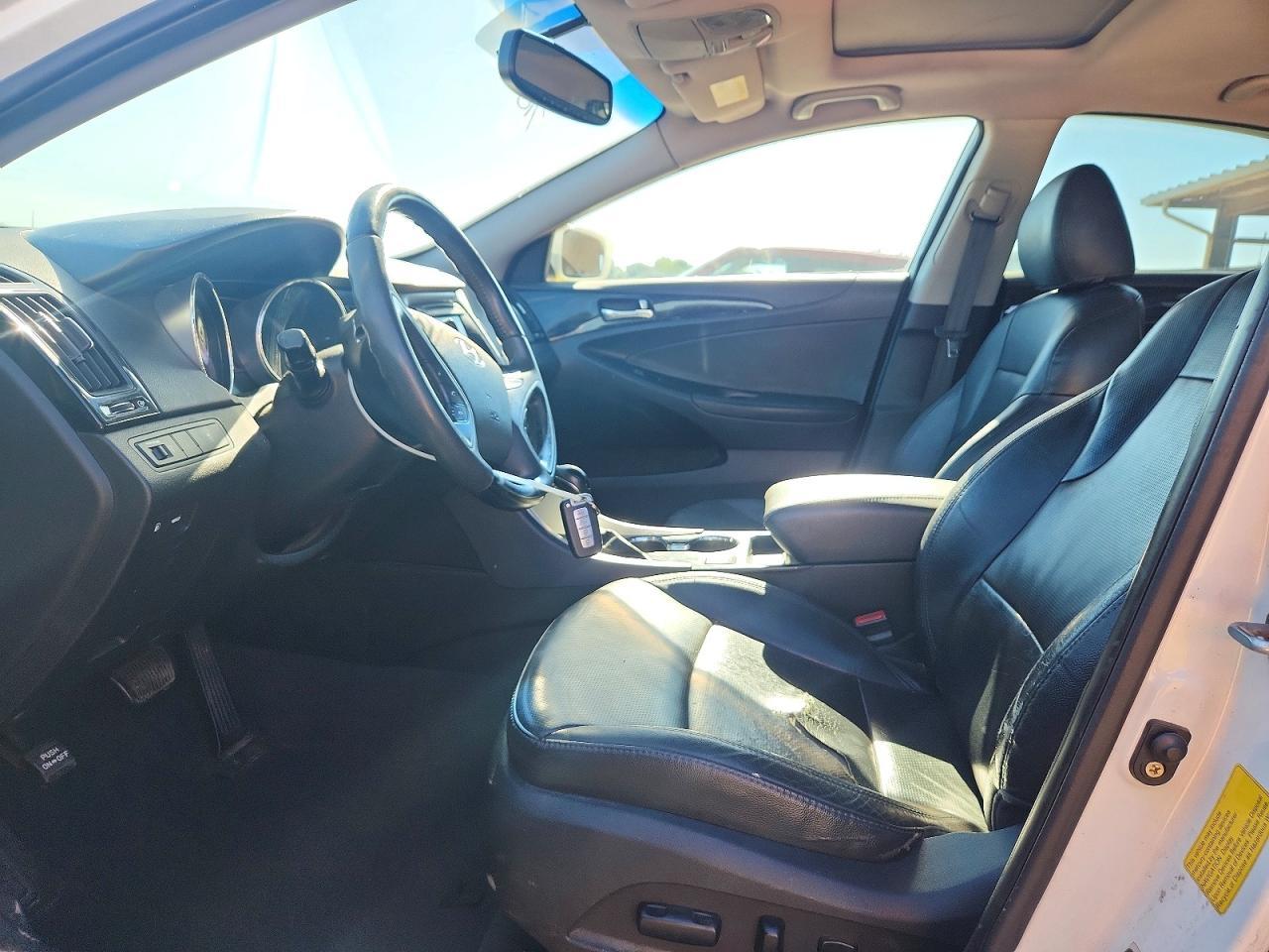2011 HYUNDAI SONATA