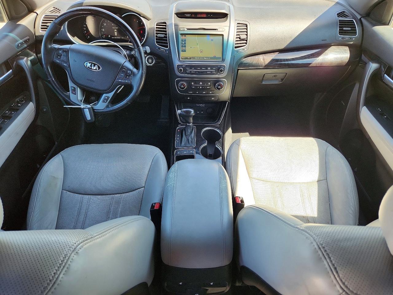 2014 KIA SORENTO