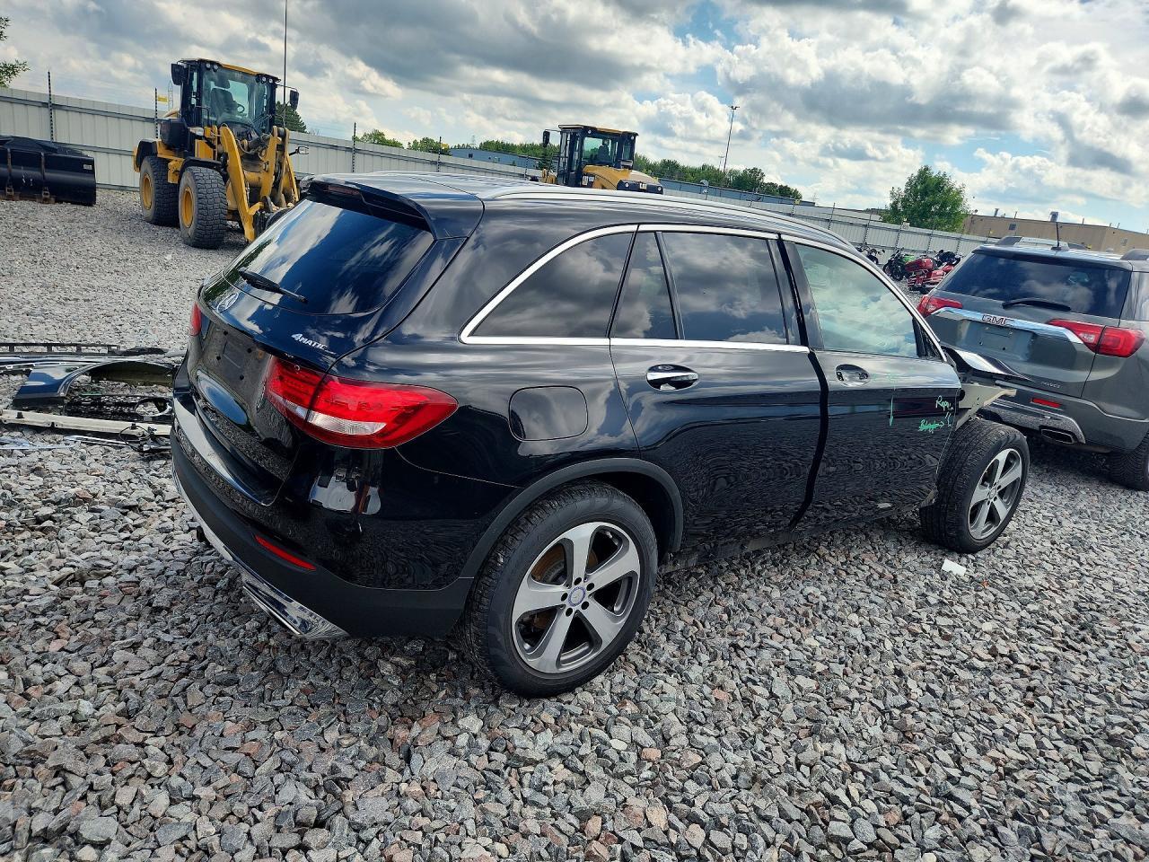 2017 MERCEDES-BENZ GLC-Class