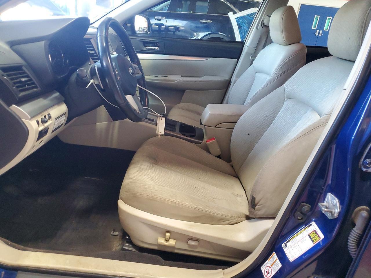 2010 SUBARU Outback