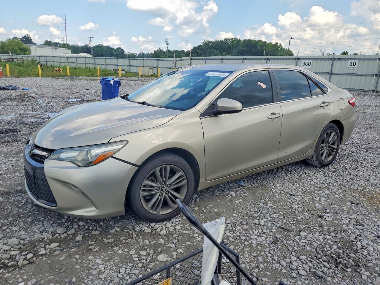 2016 TOYOTA CAMRY