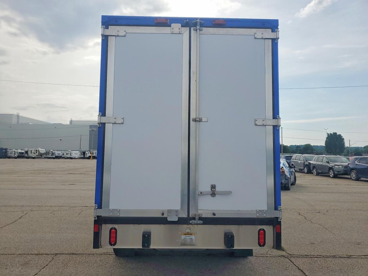 2023 FORD Econoline E350