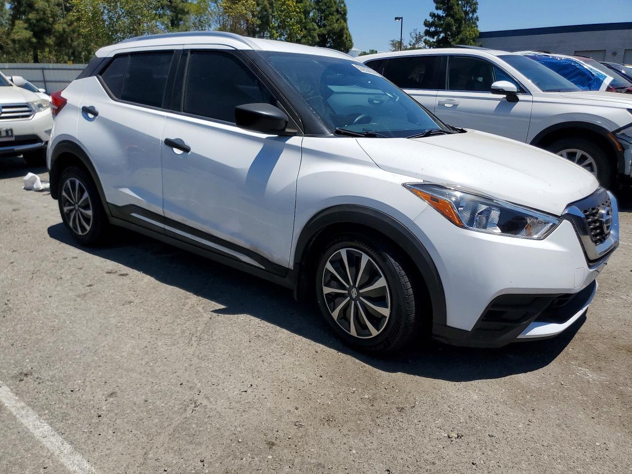 2019 NISSAN KICKS