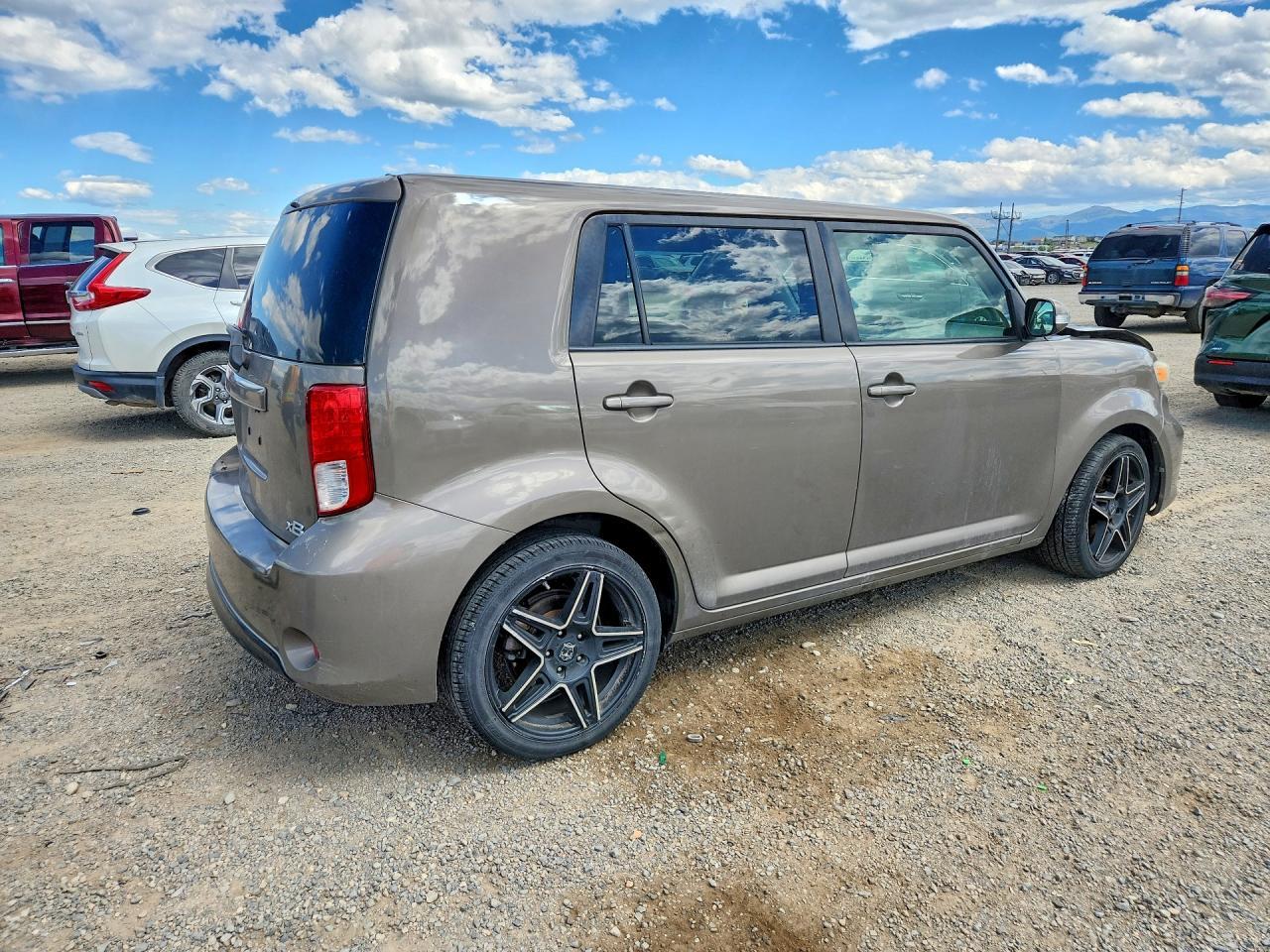 2013 SCION xB