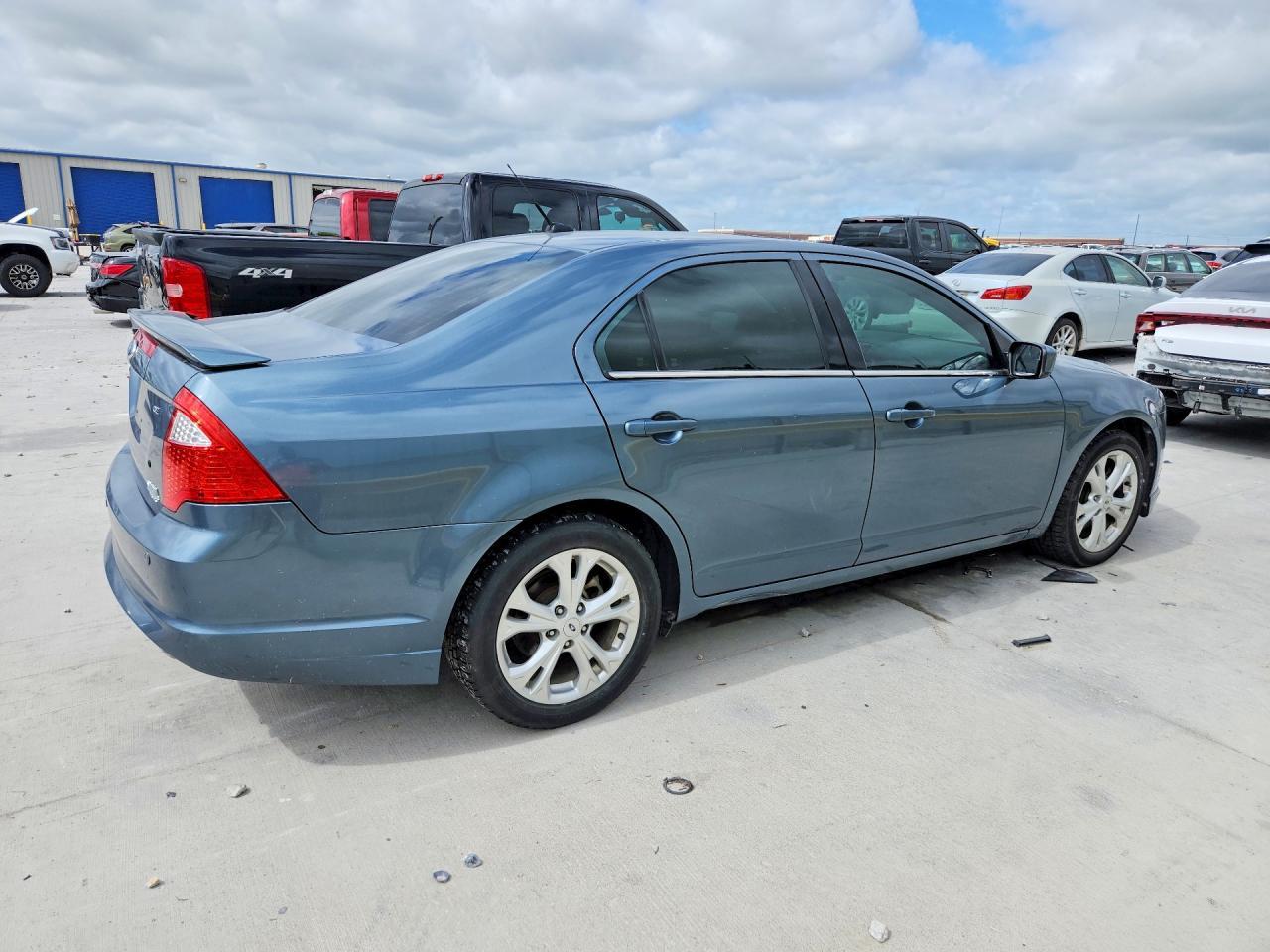 2012 FORD FUSION