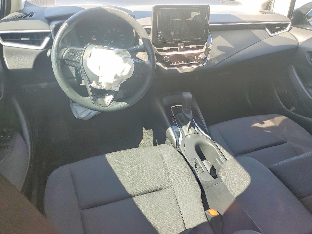 2025 TOYOTA COROLLA