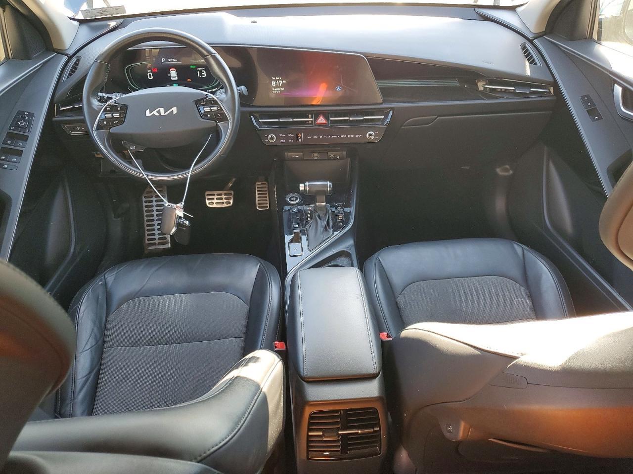2023 KIA Niro